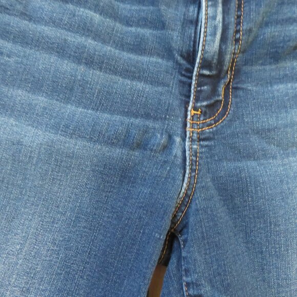 American Eagle Dark Wash Denim Jeans size 10 - Picture 2 of 5